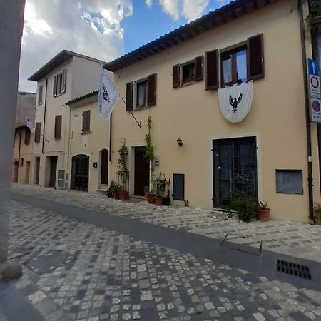 B&B La Casa Di Alice Foligno Kültér fotó