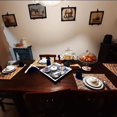 B&B La Casa Di Alice Foligno Kültér fotó