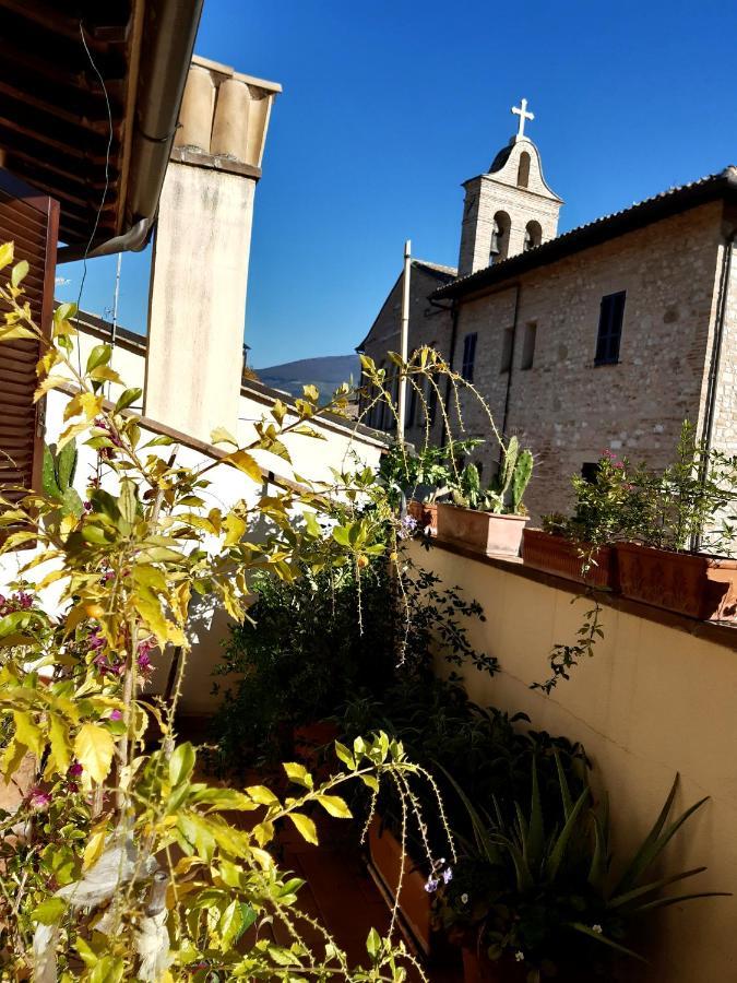 B&B La Casa Di Alice Foligno Kültér fotó