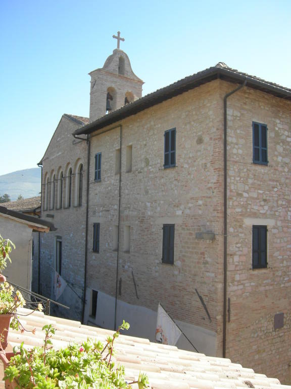B&B La Casa Di Alice Foligno Kültér fotó