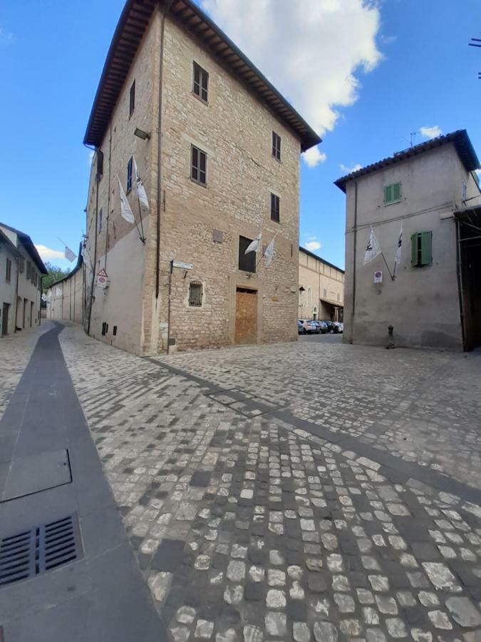 B&B La Casa Di Alice Foligno Kültér fotó