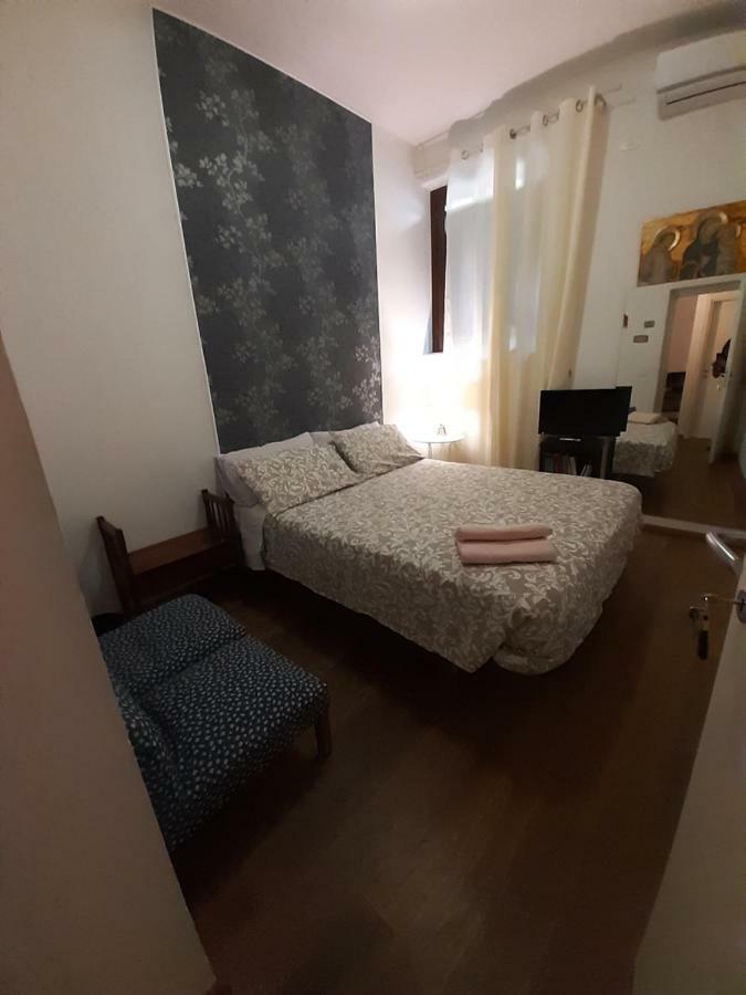 B&B La Casa Di Alice Foligno Kültér fotó