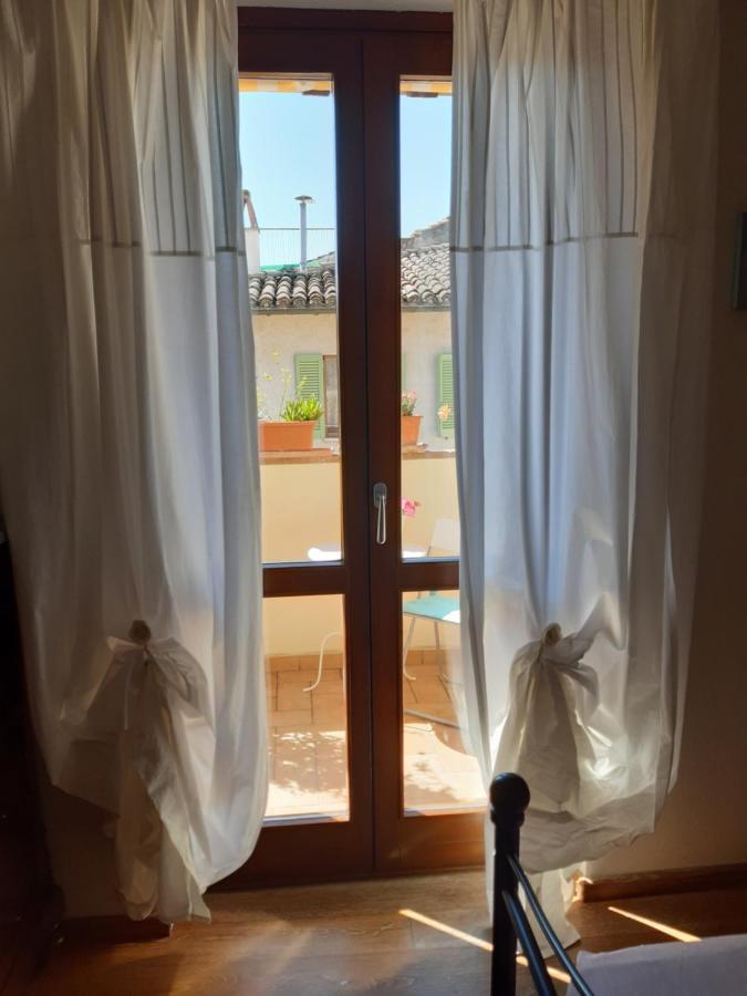 B&B La Casa Di Alice Foligno Kültér fotó